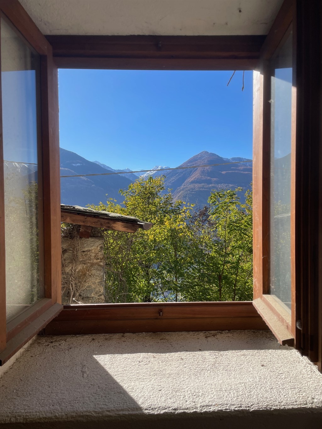 INTERA PROPRIETA' IN CASA STORICA con CANTINE  - POGGIRIDENTI - SONDRIO